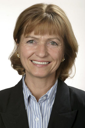 Zórándi Mária - MESTERNŐ